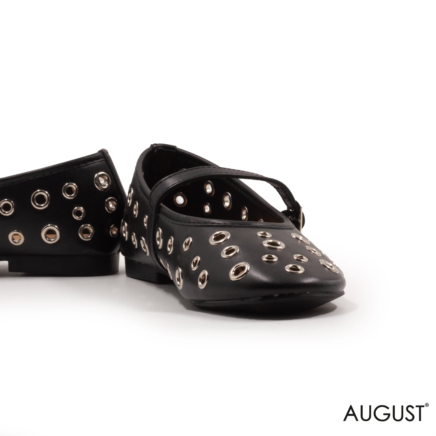 BLACK LEATHER FLAT BALLET WITH METAL EYELETS AND BUCKLE
