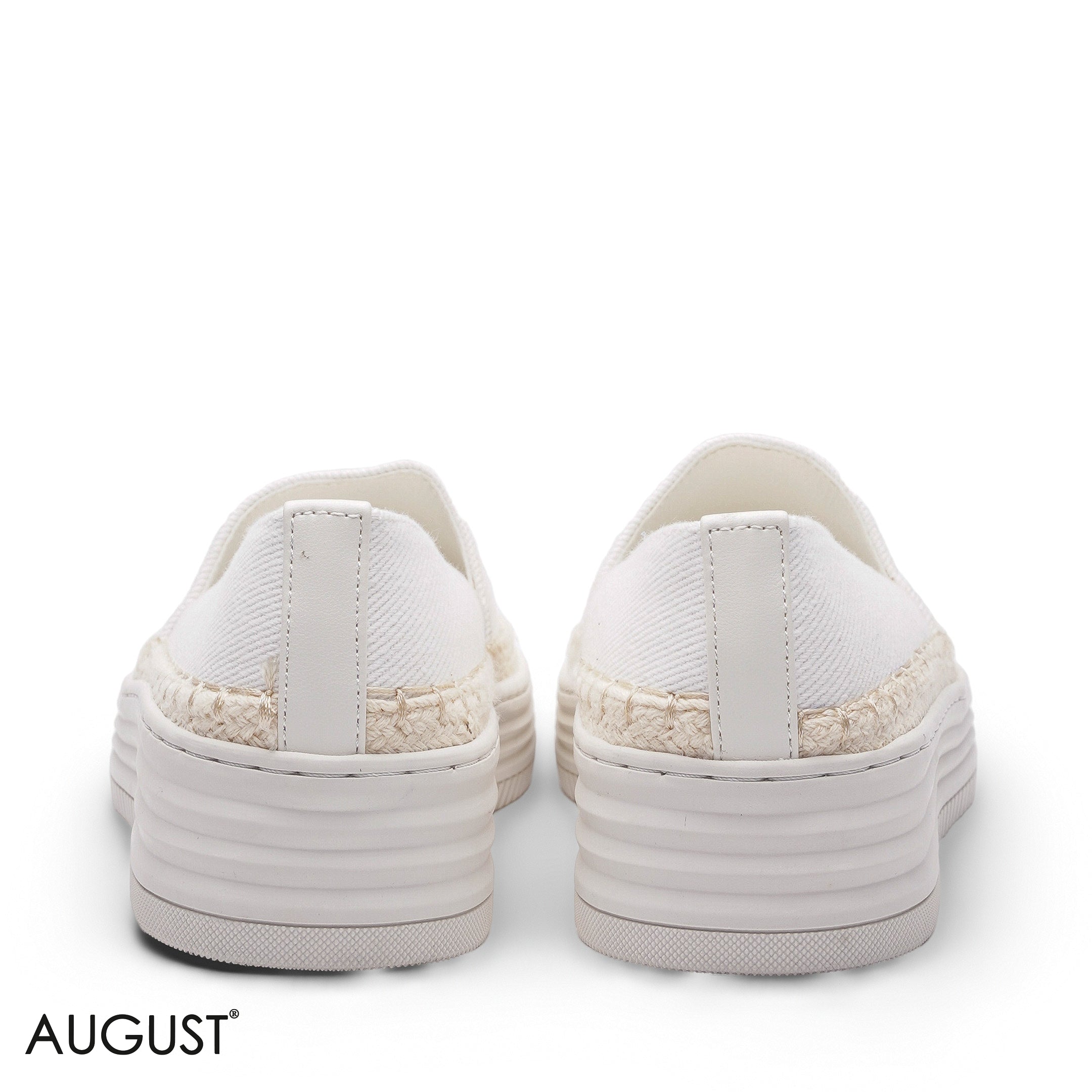 ELEGANT WHITE CLASSIC POINTED TOE FLAT