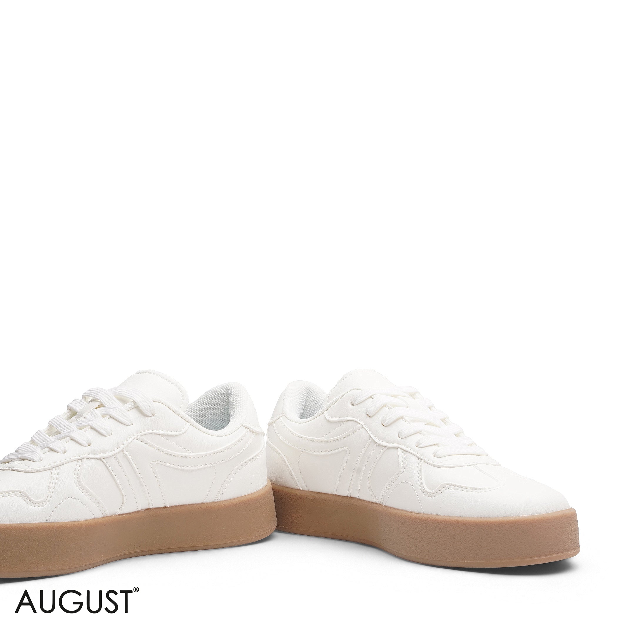WHITE SUEDE LEATHER
SNEAKERS WITH RUBBER SOLE