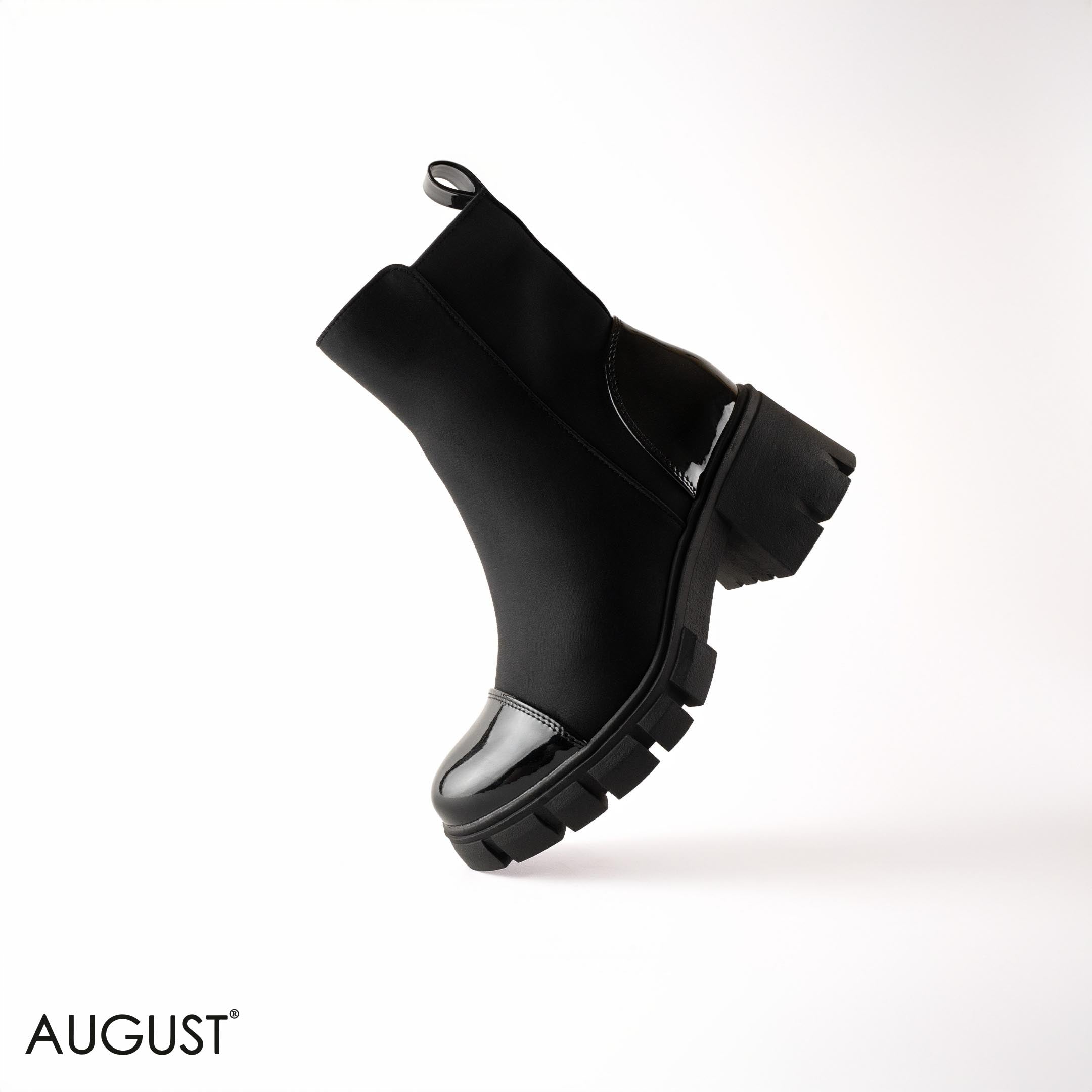 GLOSSY LEATHER ANKLE BOOTS WITH CHUNKY SOLE