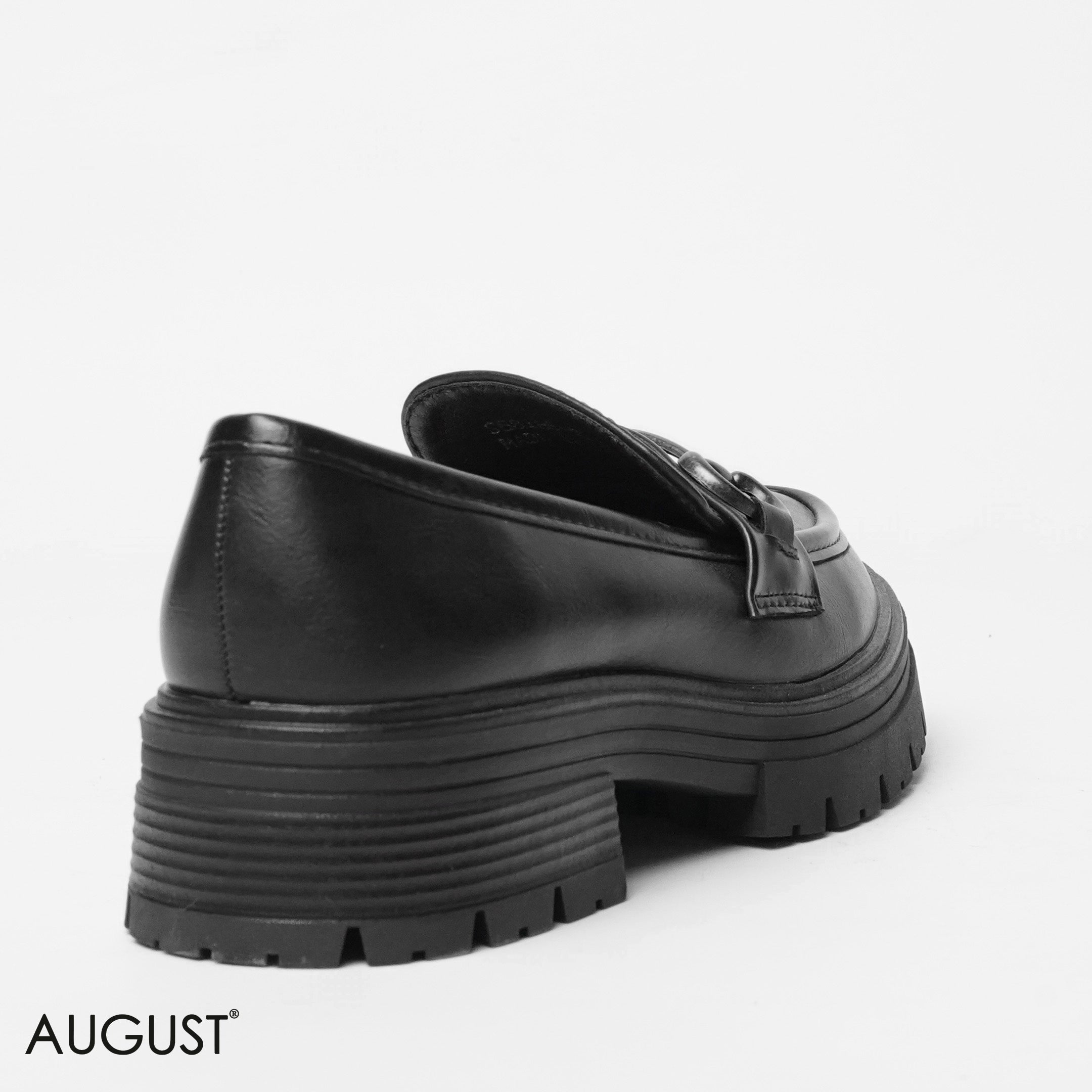 BLACK LEATHER LOAFERS WITH METAL CHAIN