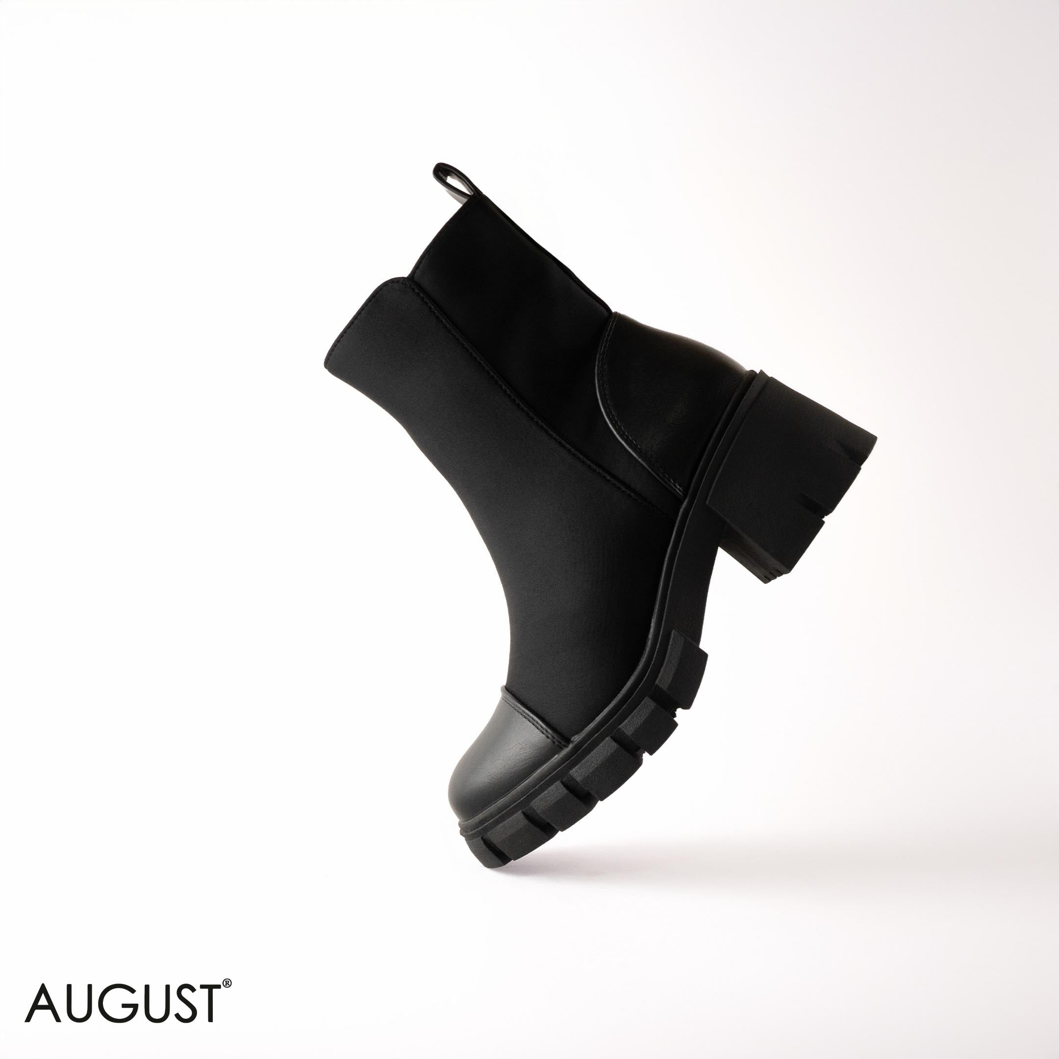 LEATHER ANKLE BOOTS WITH CHUNKY SOLE